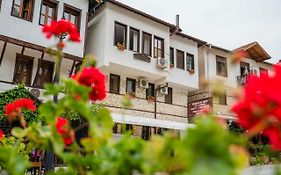 Toni's Guest House